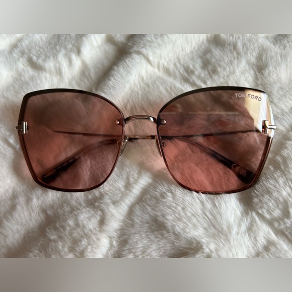 NWT Tom Ford Sunglasses 😎 - Picture 3 of 7